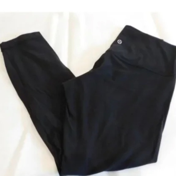Lululemon Wunder Unders in Luon Crop 23" BLACK Sz 4 FREE Lululemon Bag imcluded - Picture 5 of 8